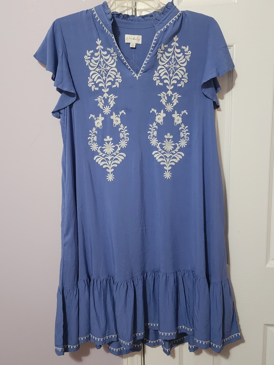 Dresses & Skirts - New With Tags Wonderly Periwinkle Knee Length Dress with White Embroidery